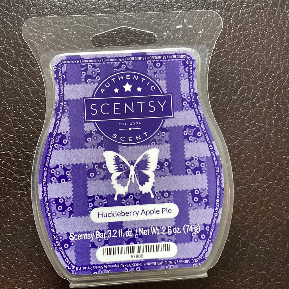 Scentsy huckleberry apple pie wax